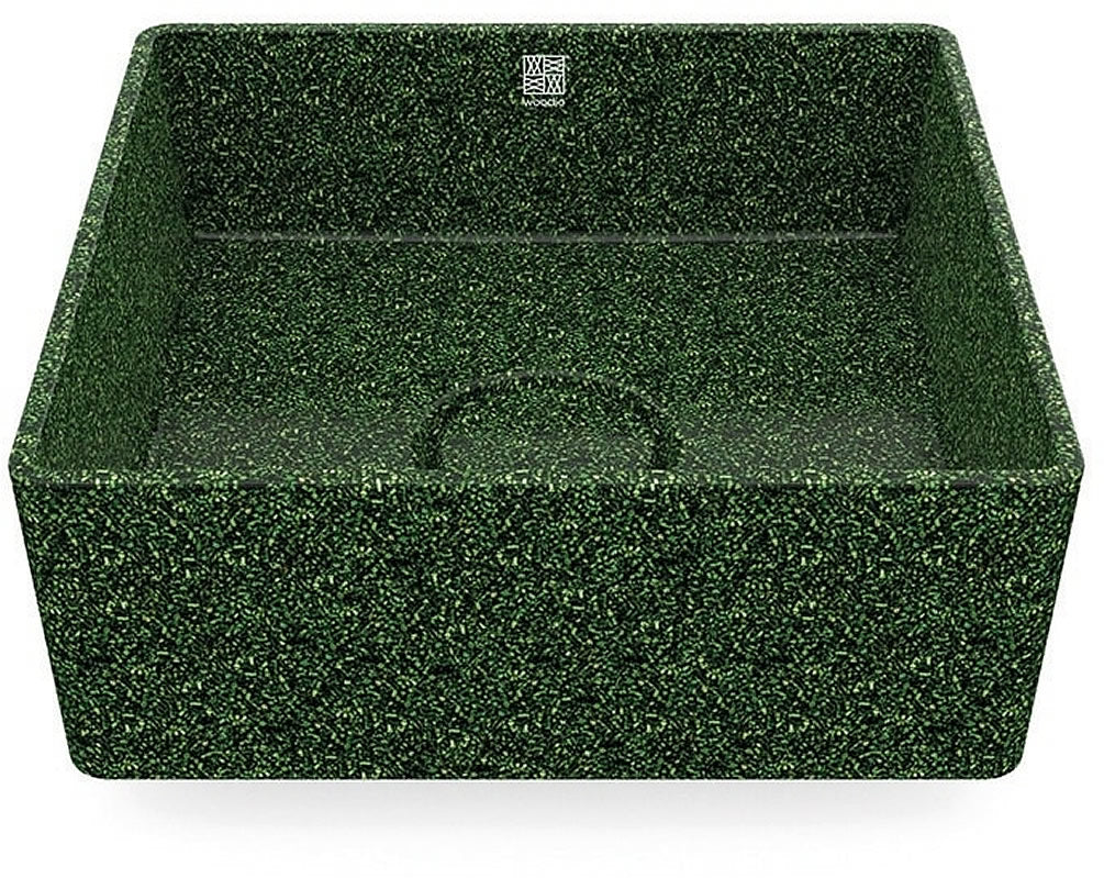 Moss Gloss