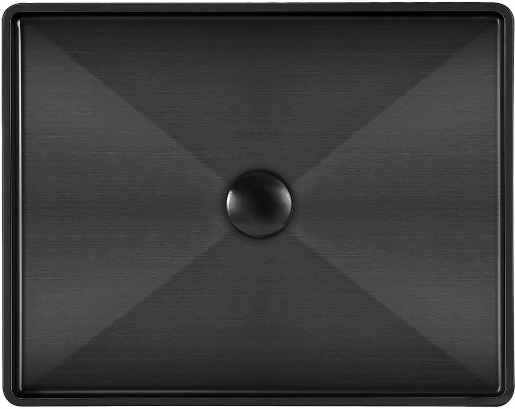 Noah Plus Matte Black with 4 diagonal grooves for efficient draining.