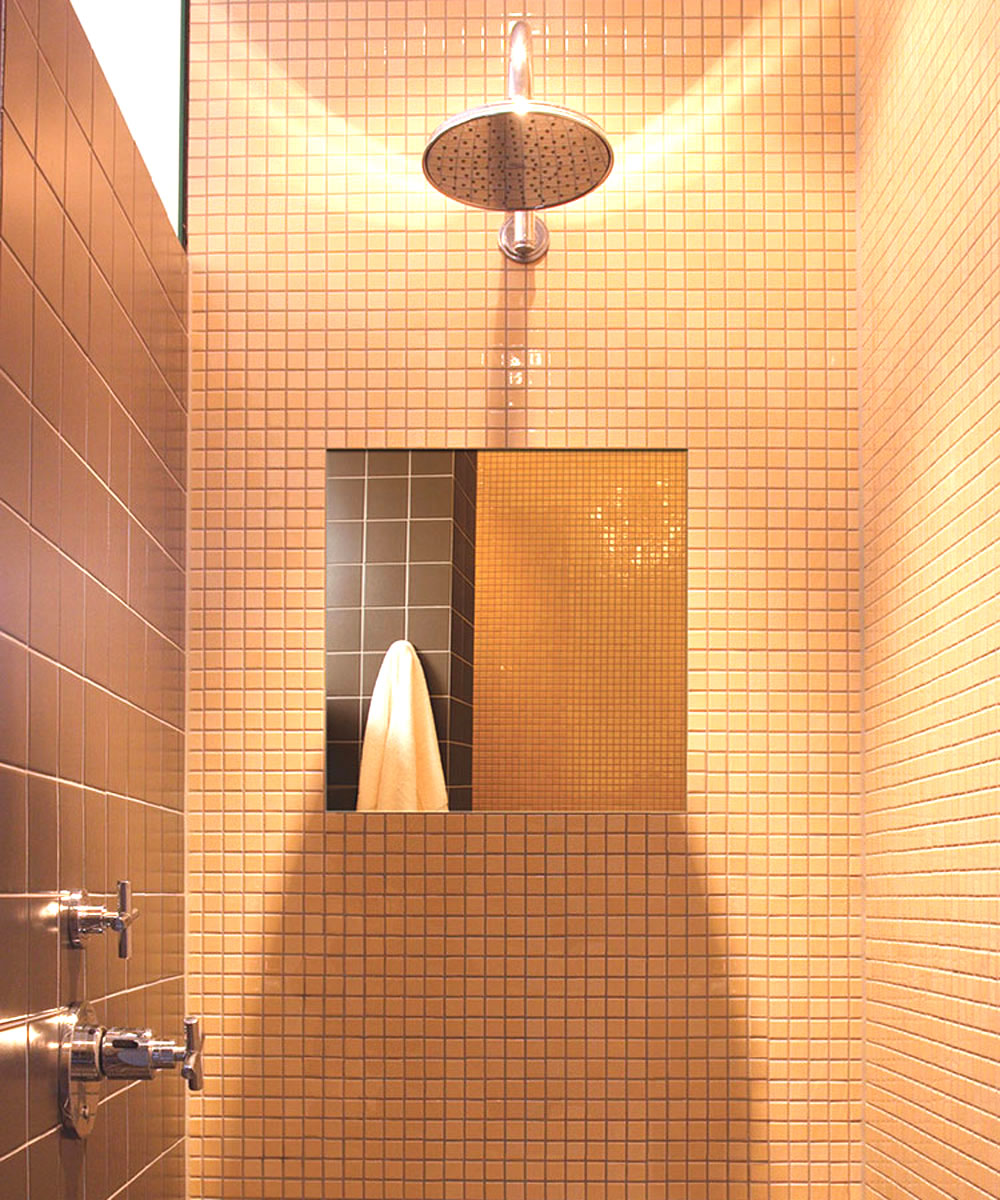 The Fog-Free Shower Mirror: The Simple Bathroom Upgrade That Will Transform Your Morning Routine