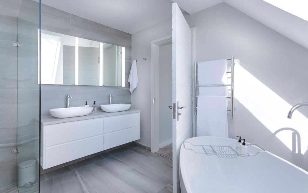 Ganged Modello Medicine Cabinets, with Vertical Light added