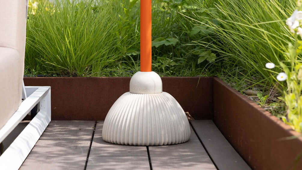 IZI Outdoor Shower - Stainless Steel by JEE-O - 10 Colors